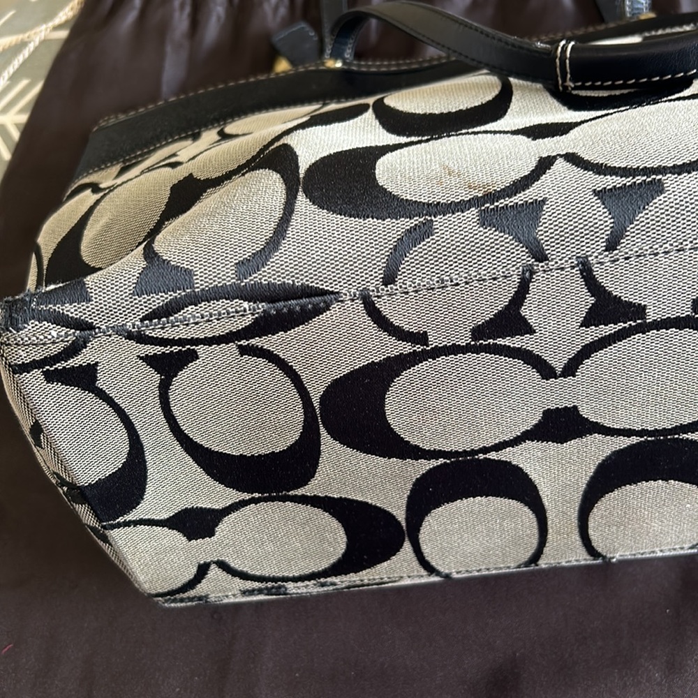 COACH Signature C Black & Gray Purse/Satchel/Handbag - Picture 12 of 16